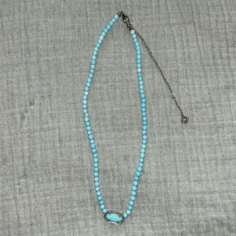 Kendra Scott necklace